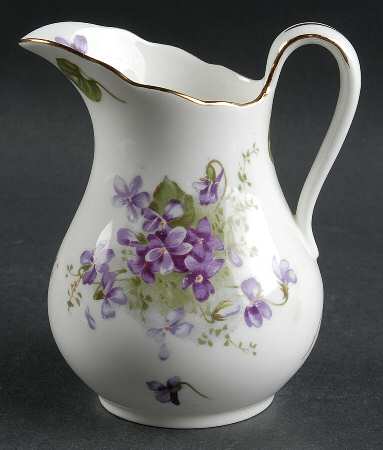 Victorian Violets 12 Oz Pitcher