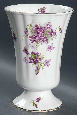 Victorian Violets 7" Vase