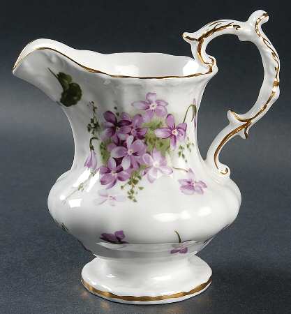 Victorian Violets 8 Oz Pitcher