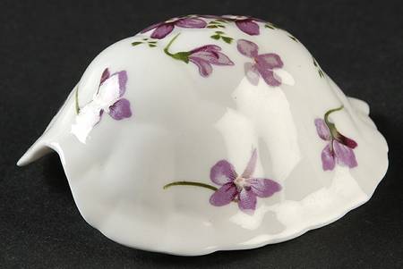Victorian Violets Turtle Box Lid