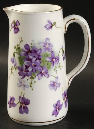 Victorian Violets 8 Oz Pitcher