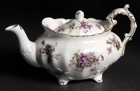 Victorian Violets Teapot & Lid