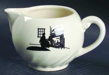 Colonial Lady (Smooth) Platinum Trim Creamer