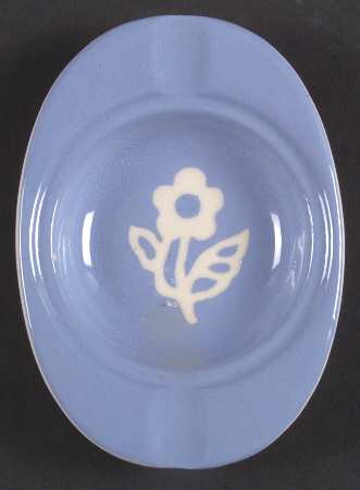 Dainty Flower Blue (Virginia) Oval Ashtray