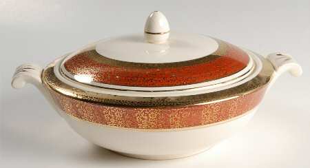 Dresden Duchess Round Covered Vegetable