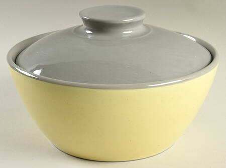 Golden Dawn 2 Qt Round Covered Casserole