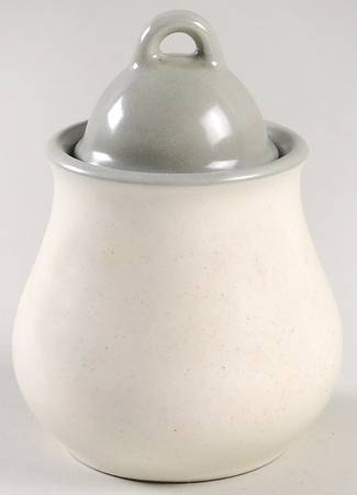 Ivy Wreath Gray Sugar Bowl & Lid
