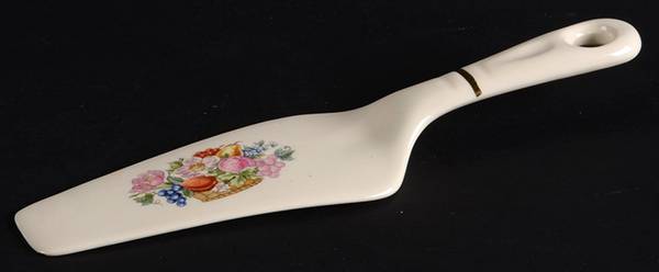 Lovelace Solid Ceramic Pie/Cake Server