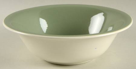 Ivy Wreath 8" Round Vegetable Bowl