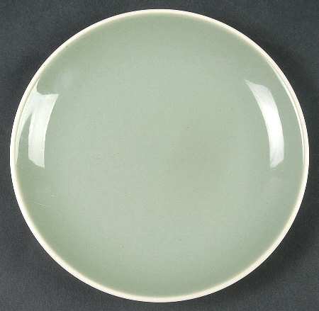 Ivy Wreath Bread & Butter Plate