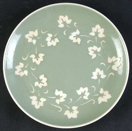 Ivy Wreath Salad Plate