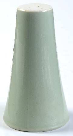 Ivy Wreath Salt Shaker