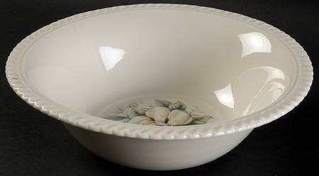 Magnolia 8" Round Vegetable Bowl