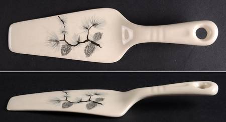 Pine Cone Solid Ceramic Pie/Cake Server