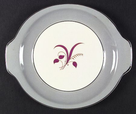 Slender Leaf Gray Handled Cake Plate