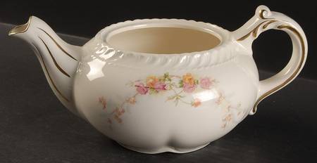 Sweetheart Rose (Royal Gadroon) Teapot No Lid