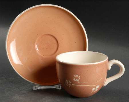 White Clover Coral Sand Flat Cup & Saucer Set