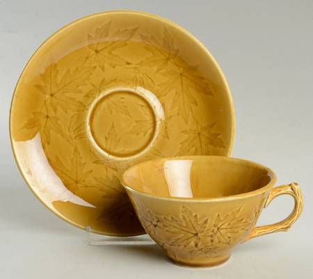 Woodsong Honey Brown Flat Cup & Saucer Set