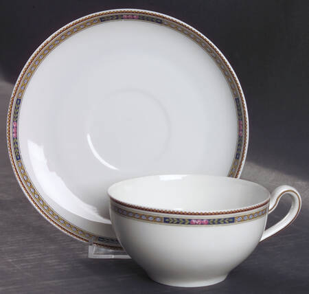10099 Oversized Cup & Saucer Set by Heinrich - H&C