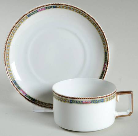 10099 Flat Cup & Saucer Set