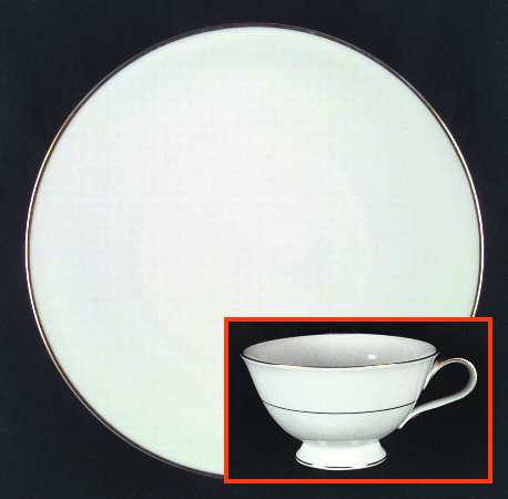 14092 White Footed Cup