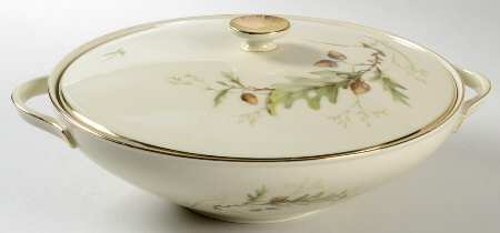 17348 (Cream) Round Covered Vegetable