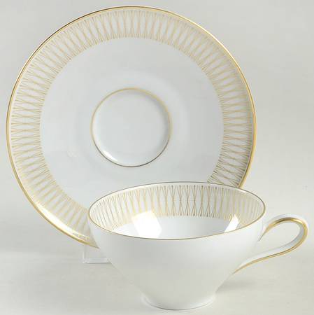 17911 Flat Cup & Saucer Set