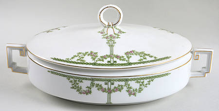 5520 Oval Covered Vegetable