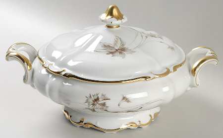 Arabesque Round Covered Vegetable