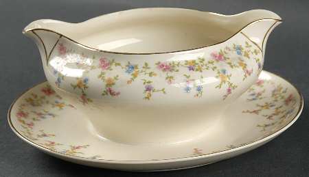 Arcadia (Gold Trim) Gravy Boat with Attached Underplate