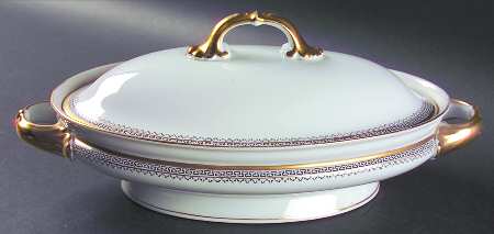 Ardmore (Manchester) Oval Covered Vegetable