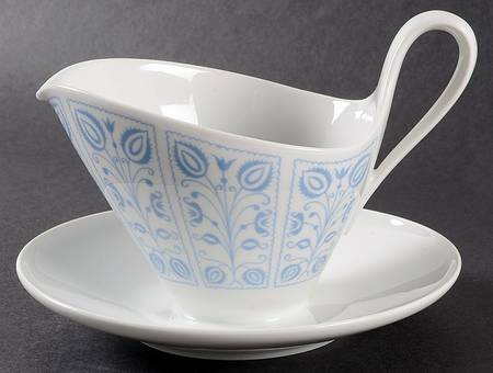 Blue Dutch Gravy Boat with Attached Underplate