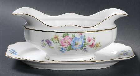 Blossom Gravy Boat with Attached Underplate by Heinrich - H&C