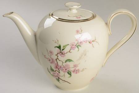 Blossomtime Cream Teapot & Lid