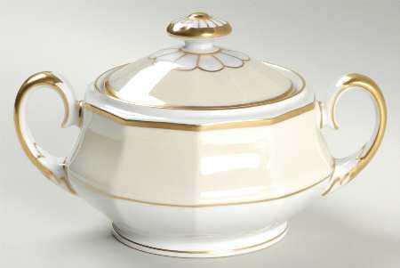 Colonial Sugar Bowl & Lid