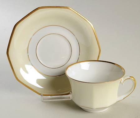 Colonial Flat Cup & Saucer Set