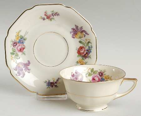 Cora Footed Cup & Saucer Set