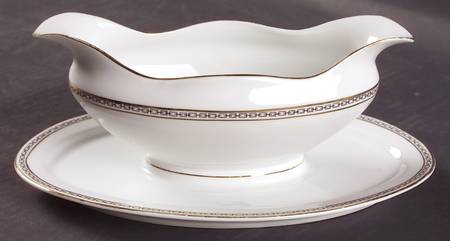 Dallas Gravy Boat with Attached Underplate