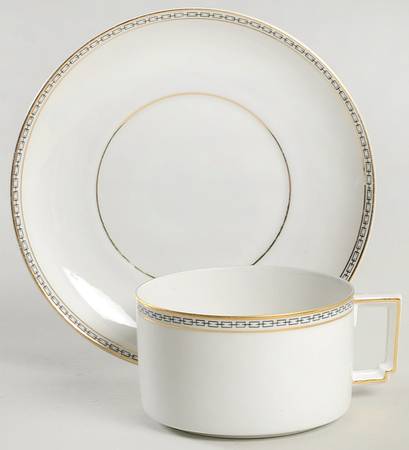 Dallas Flat Cup & Saucer Set