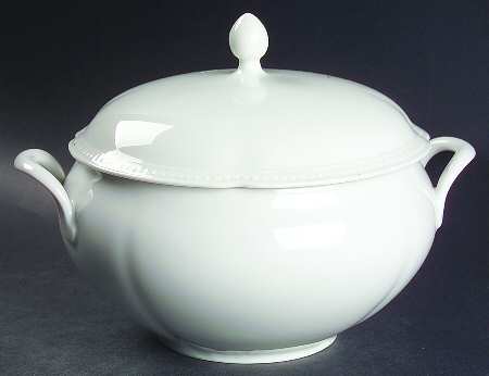 Elisabeth Round Covered Vegetable