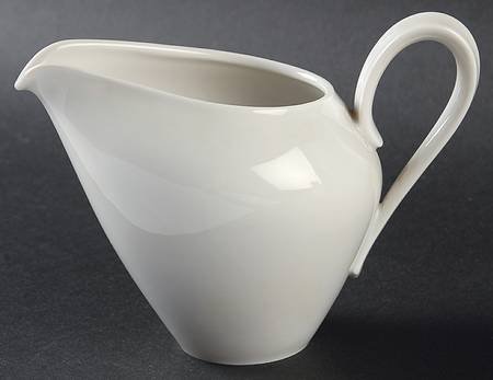 Grazie White Creamer