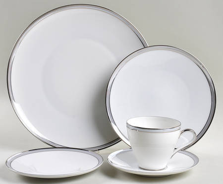 Grey Luster 40 Piece Estate Set