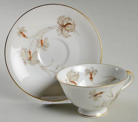 HC10 Footed Cup & Saucer Set