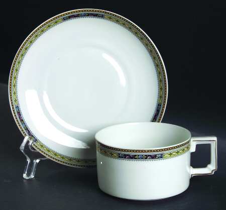 10263 Flat Cup & Saucer Set