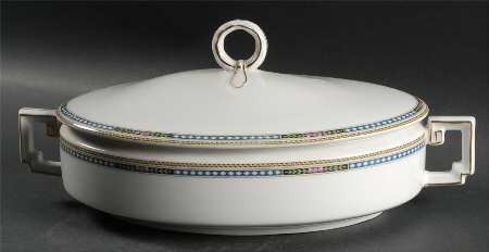 10073 Oval Covered Vegetable