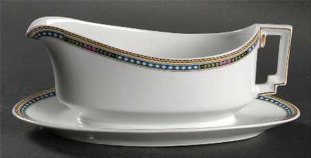 10073 Gravy Boat with Attached Underplate