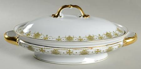 HC109 Oval Covered Vegetable by Heinrich - H&C