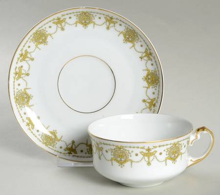 HC109 Flat Cup & Saucer Set