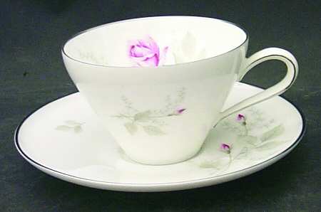 HC119 Flat Cup & Saucer Set