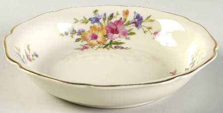 HC11 (Cream Background) Fruit/Dessert (Sauce) Bowl by Heinrich - H&C